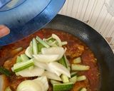 Foto langkah ke 7 dari resep Ayam Goreng Asam Manis.