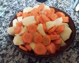 Foto del paso 1 de la receta: Patatas y zanahoria