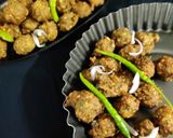 A picture of step 7 of Dalwada (green moong dal vada).