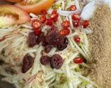 Gambar langkah 3 resipi Kerabu buah simple.