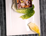 Foto del paso 8 de la receta: Timbal de marisco sobre lechuga baby