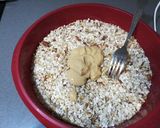 Foto del paso 2 de la receta: Granola de avena y frutos secos sin azúcar (con y sin chocolate)
