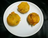 A picture of step 8 of Stuffed bread vada.
