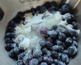 Une image de l'étape 1 de 🫐💜 Nuage de Myrtilles – Mousse Velours aux Fruits des Bois.