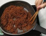 รูปขั้นตอนการทำที่ 2 ของ ราดหน้าไก่ราชวงศ์