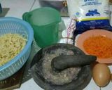 Foto langkah ke 1 dari resep Nugget Mie.
