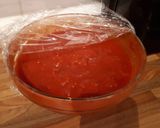 A picture of step 5 of Meatballs and tom sauce.