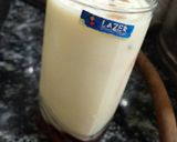 A picture of step 6 of Banana milkshake.