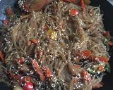 Brilliáns pirított tészta édes-savanyú csirkével recept fázis 3 fotója