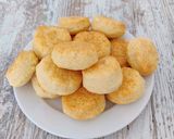 Une image de l'étape 10 de Scones au parmesan.