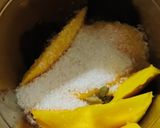 A picture of step 3 of Mango rice kheer.