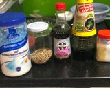 Hình bước làm 1 của món Nấm mối đen kho tiêu