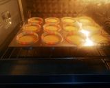 Foto langkah ke 4 dari resep Vanilla Cup Cake No Mixer Simple Banget.