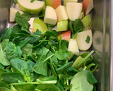 Foto del paso 1 de la receta: Jugo verde