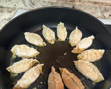Foto del paso 11 de la receta: Empanadillas chinas o Gyozas de pollo y langostinos