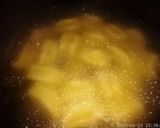 صورة لخطوة 4 من وصفة تحلية بنص كوب دقيق