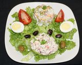 Foto del paso 5 de la receta: Palta rellena con ensalada de albacora