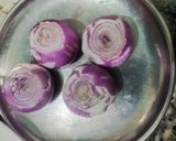 કાંદા ભજીયા (Kanda Bhajiya Recipe In Gujarati) રેસીપી સ્ટેપ1ફોટો