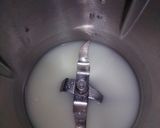 Foto del paso 1 de la receta: Pulguitas de pan con suero de queso