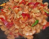 Foto langkah ke 3 dari resep Oseng udang sungai.