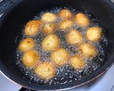 A picture of step 1 of Japanese Busy Mom’s Obento Lunch Box.