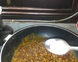 A picture of step 8 of Kala chana masala.
