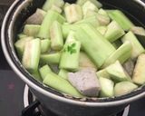Hình bước làm 2 của món Canh mướp chả cá thu