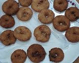 A picture of step 4 of Upma vada.
