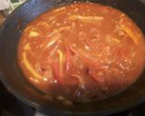 A picture of step 3 of Sig's Porkloin Steak with Pepper & Onion Sauce.