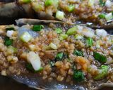 รูปขั้นตอนการทำที่ 4 ของ กุ้งลายเสือนึ่งกระเทียม