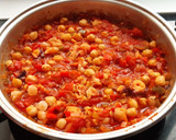 Foto del paso 11 de la receta: Garbanzos con pulpo y taquitos de jamón