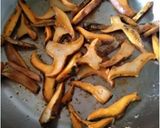 Foto del paso 4 de la receta: Lomo con níscalos con patatas