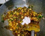 A picture of step 4 of Baked cheese pav.