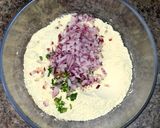 A picture of step 2 of Tomato Omelette.