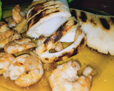Foto del paso 7 de la receta: Calamar a la plancha con langostinos al ajillo