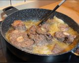 Foto del paso 3 de la receta Rabo de toro a la cerveza