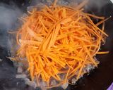 Foto del paso 4 de la receta: 🍜 Vegetales salteados al wok con carne 🍜 Rendidor y con productos de temporada