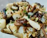 Foto del paso 8 de la receta Sepia con Boletus y Piñones
