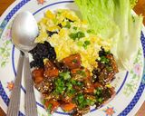 รูปขั้นตอนการทำที่ 5 ของ ข้าวไข่ขยี้แซลมอนทอดราดซอสเทอริยากิ