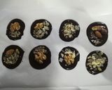 Foto del paso 3 de la receta Mendiants o discos de chocolate