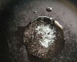 चवाचे घावणे (ghavane recipe in marathi) रेसिपी स्टेप 3 फोटो