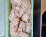 Foto langkah ke 3 dari resep Ayam Goreng Bawang Putih (Garlic Chicken).