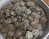 Foto del paso 1 de la receta: Papas con chirlas