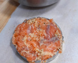 Foto del paso 6 de la receta: Hamburguesa de salmón con salsa de pepino (Sin sal añadida)