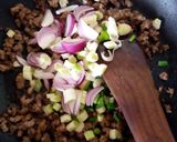 A picture of step 4 of Pasta with mincemeat.