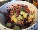 Une image de l'étape 15 de Salade marinée de pommes de terre, patates douces violettes, harengs, tomates et poivron.