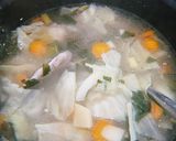 Foto langkah ke 5 dari resep Sop ayam favorit.