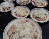 Foto langkah ke 3 dari resep PIZZA rumahan rasa Pizza hut.