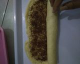 Foto langkah ke 5 dari resep Cinnamon Rolls and Cater Pillar Bread.