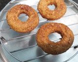 A picture of step 5 of Snow white doughnuts.